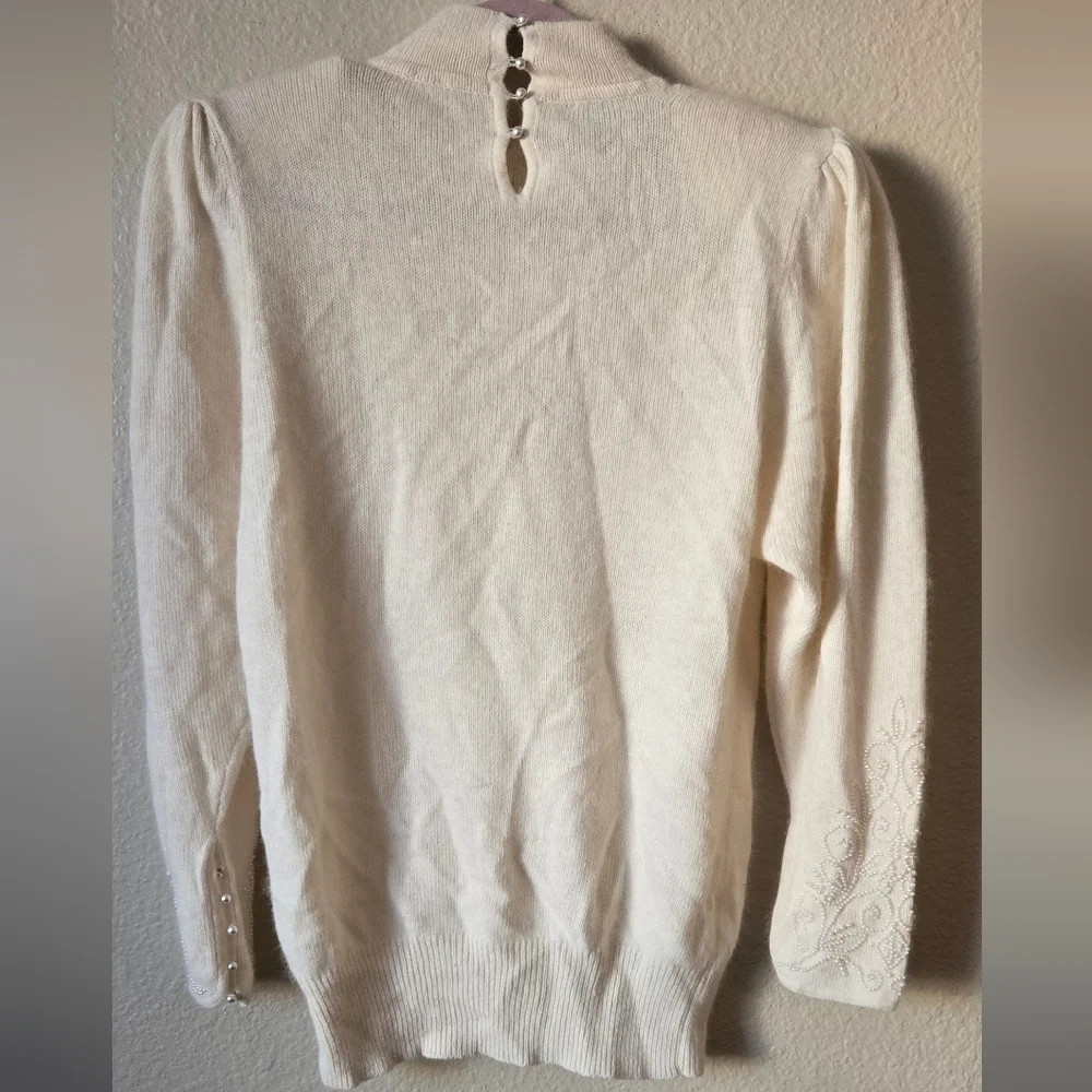 Vintage S.S.G.Catherine Lover Long Sweater Cream with Embroidered Details SizeM
